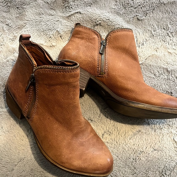 Lucky Brand Tan Leather ankle zip up Boots 7M - Picture 9 of 9